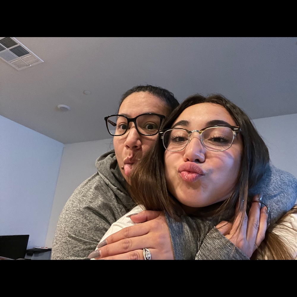 Meet your Posher, Sara